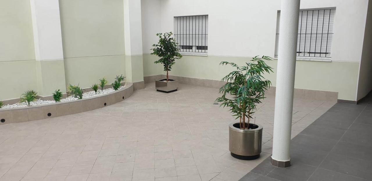 Ferienwohnung Atico Aire De Triana Sevilla Exterior foto