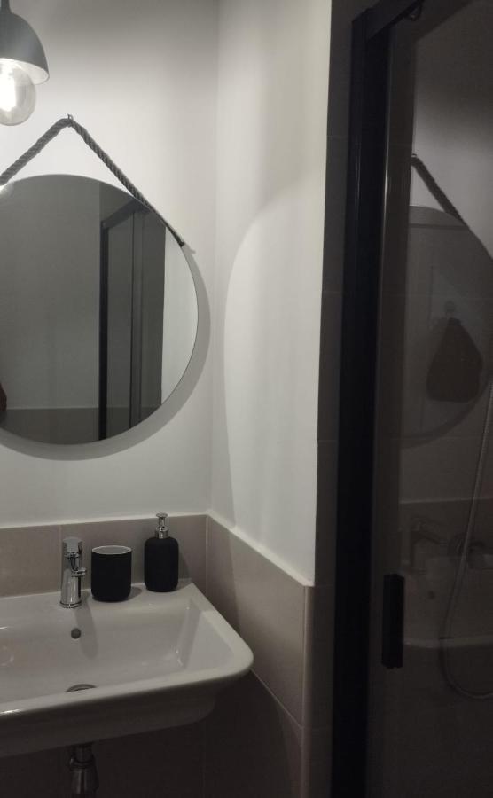 Ferienwohnung Atico Aire De Triana Sevilla Exterior foto