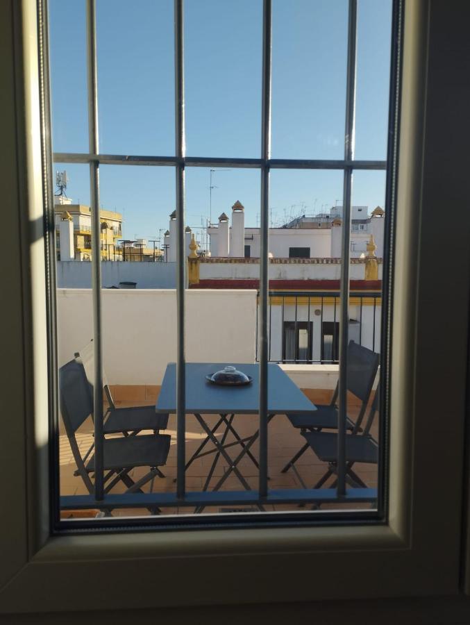 Ferienwohnung Atico Aire De Triana Sevilla Exterior foto